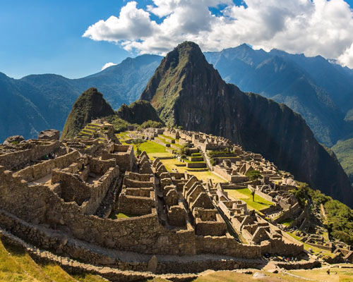 Machu Picchu Sacred Valley Deluxe Tour 2 days 1 night - minkas-travel